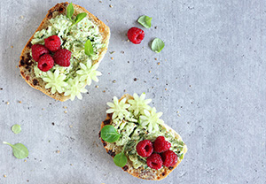 Tartine avocat & framboises